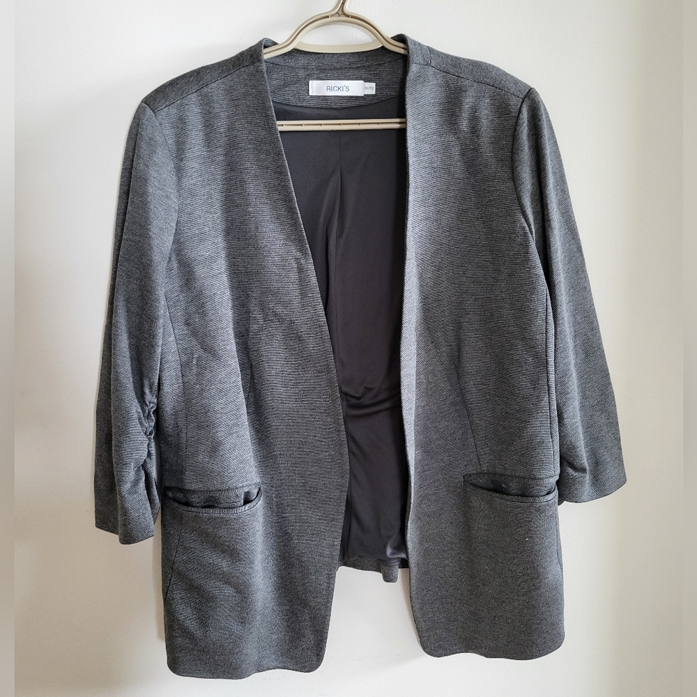 Ricki's 3/4 sleeve open blazer